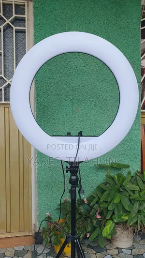 Ring Light Rl-21 With 3 Phone Holder