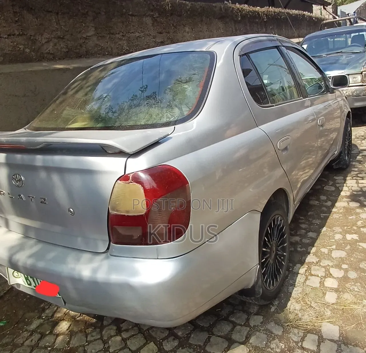 Toyota Platz 2001 Silver