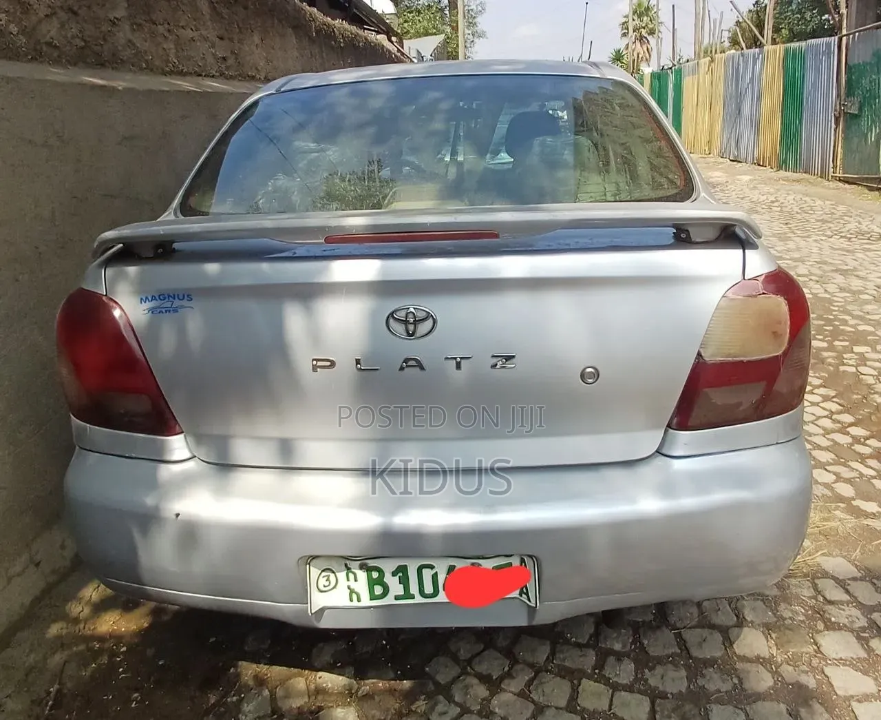 Toyota Platz 2001 Silver