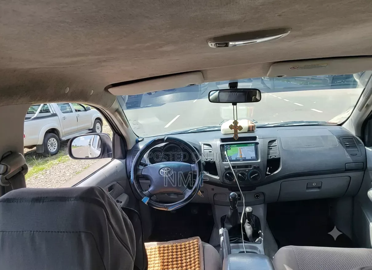 Toyota Hilux 3.0 D-4D Double Cab 4x4 Raider 2007 Silver