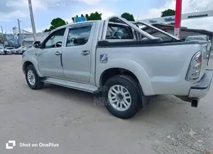 Toyota Hilux 3.0 D-4D Double Cab 4x4 Raider 2007 Silver
