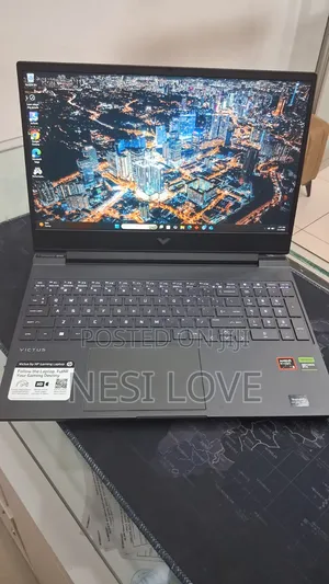 New Laptop HP Victus 15 16GB AMD Ryzen 5 SSD 512GB