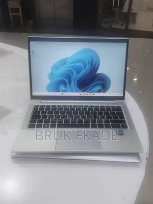 New Laptop HP EliteBook 830 G8 16GB Intel Core i5 SSD 512GB
