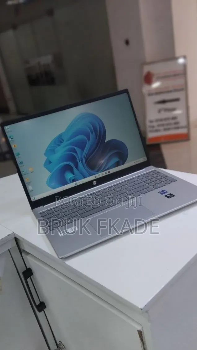 New Laptop HP Stream Notebook 16GB Intel Core i7 SSD 1T
