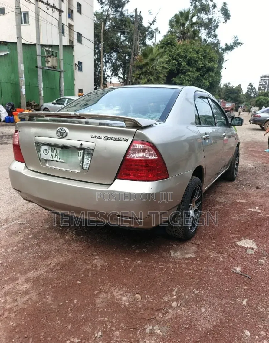 Toyota Corolla 2006 Gold