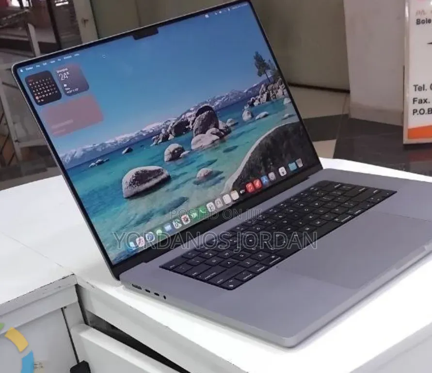 New Laptop Apple MacBook Pro 2021 M1 32GB Apple M1 Pro SSD 1T