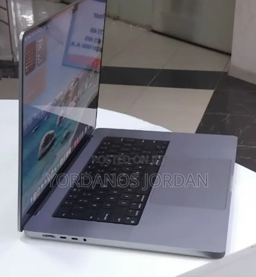 New Laptop Apple MacBook Pro 2021 M1 32GB Apple M1 Pro SSD 1T