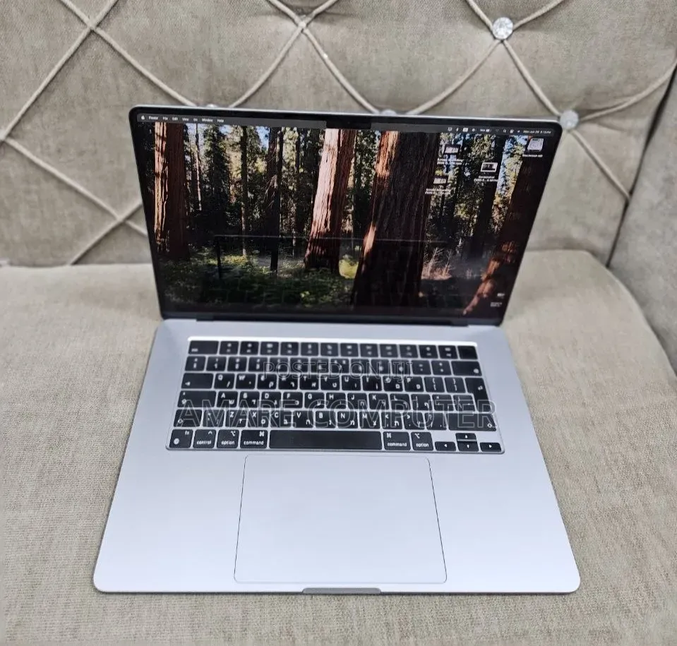 New Laptop Apple MacBook Air 2024 M3 8GB Apple M3 SSD 512GB