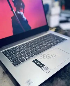 New Laptop Lenovo Ideapad 3 8GB Intel Core i3 HDD 1T