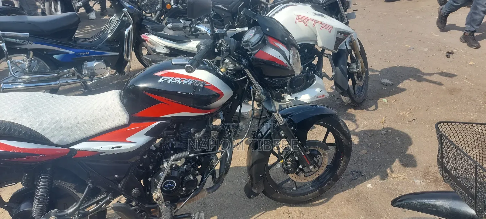 New Bajaj Discover 150 2024 Black