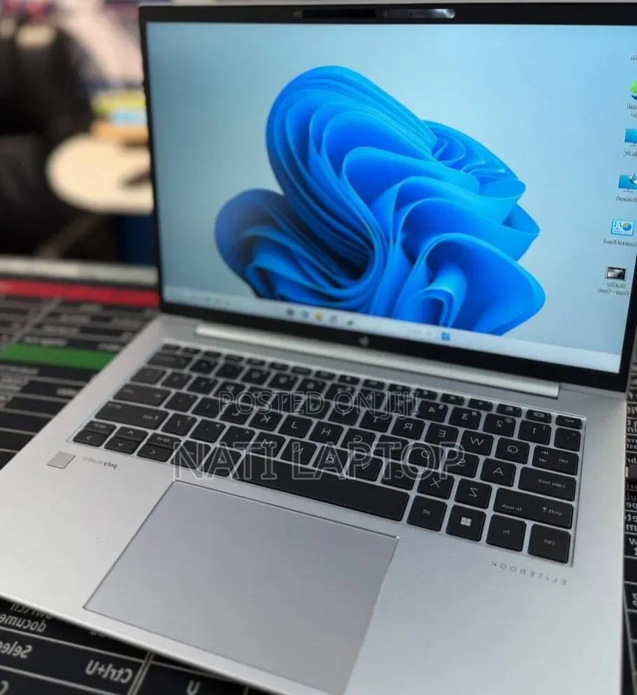 New Laptop HP EliteBook 840 G10 16GB Intel Core i7 SSD 512GB