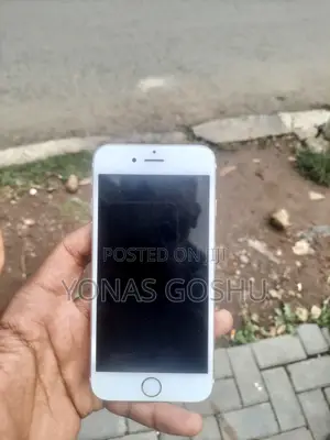 Apple iPhone 6s 32 GB Purple