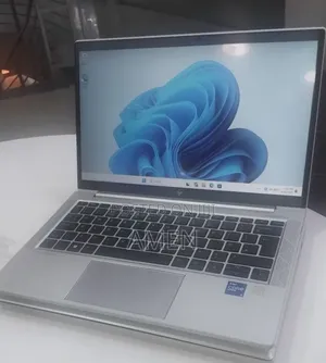 New Laptop HP EliteBook 830 G8 16GB Intel Core i5 SSD 512GB