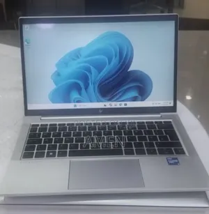 New Laptop HP EliteBook 830 G8 16GB Intel Core i5 SSD 512GB