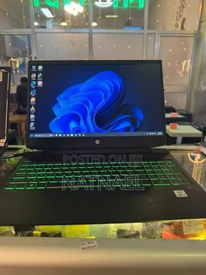 Laptop HP Pavilion 10 8GB Intel Core i5 SSD 256GB