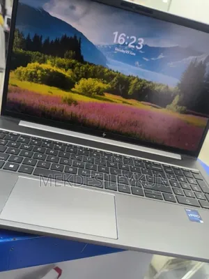 New Laptop HP ZBook Studio G8 32GB Intel Core i7 SSD 512GB