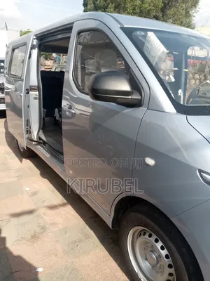 New Wuling Hongguang S 2024 Silver