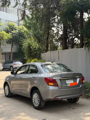 Suzuki Dzire 2022 Silver