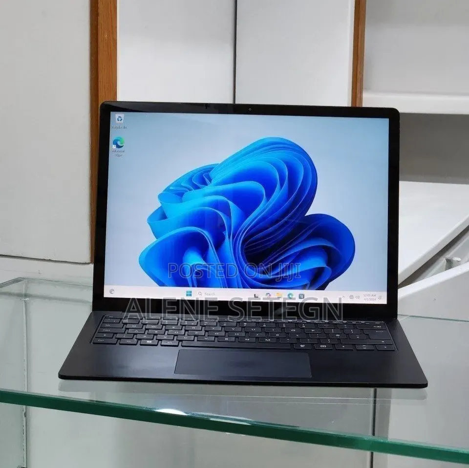 New Laptop Microsoft Surface Laptop 4 16GB Intel Core i7 SSD 512GB