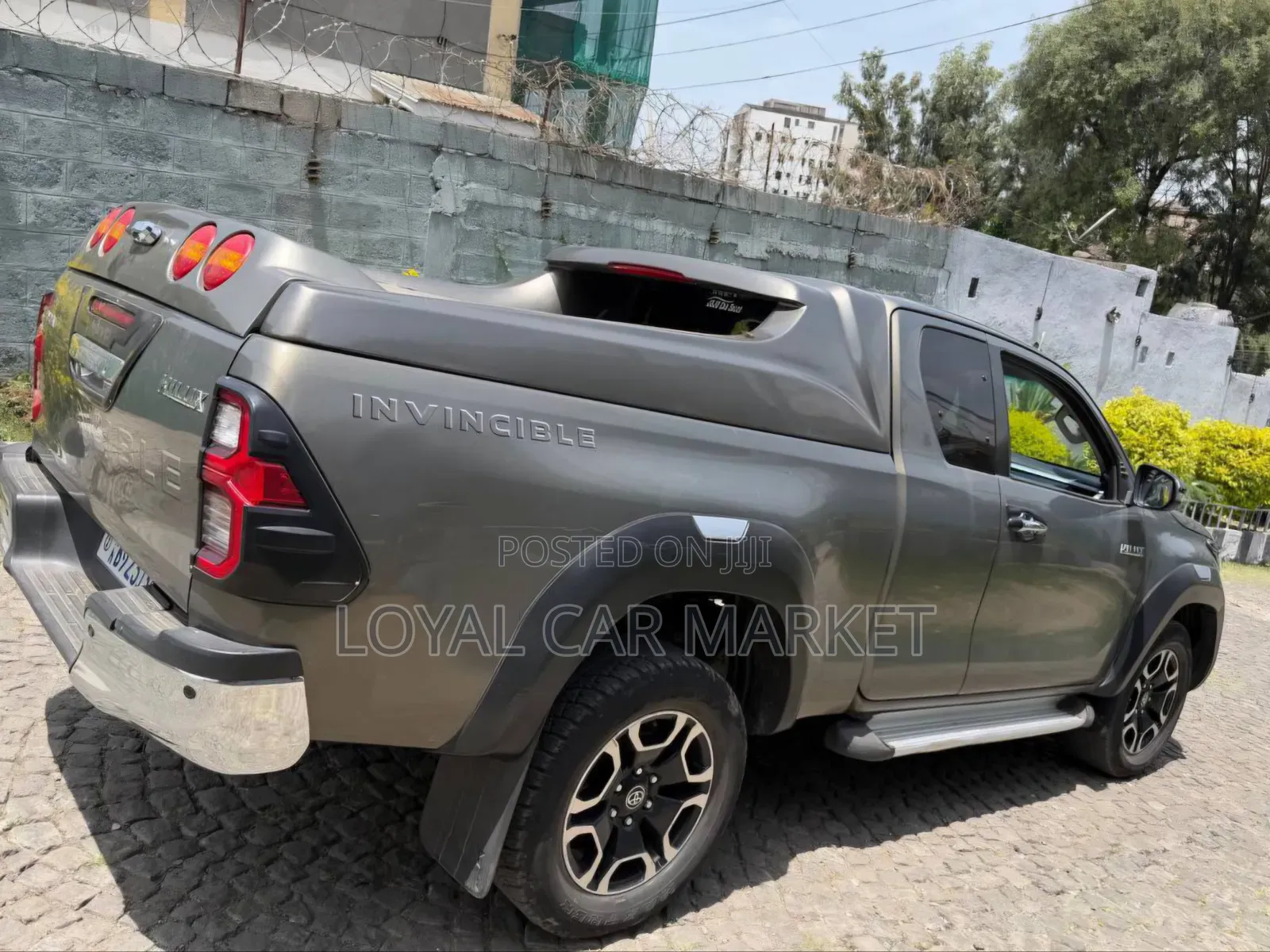 Toyota Hilux 2021 Gray