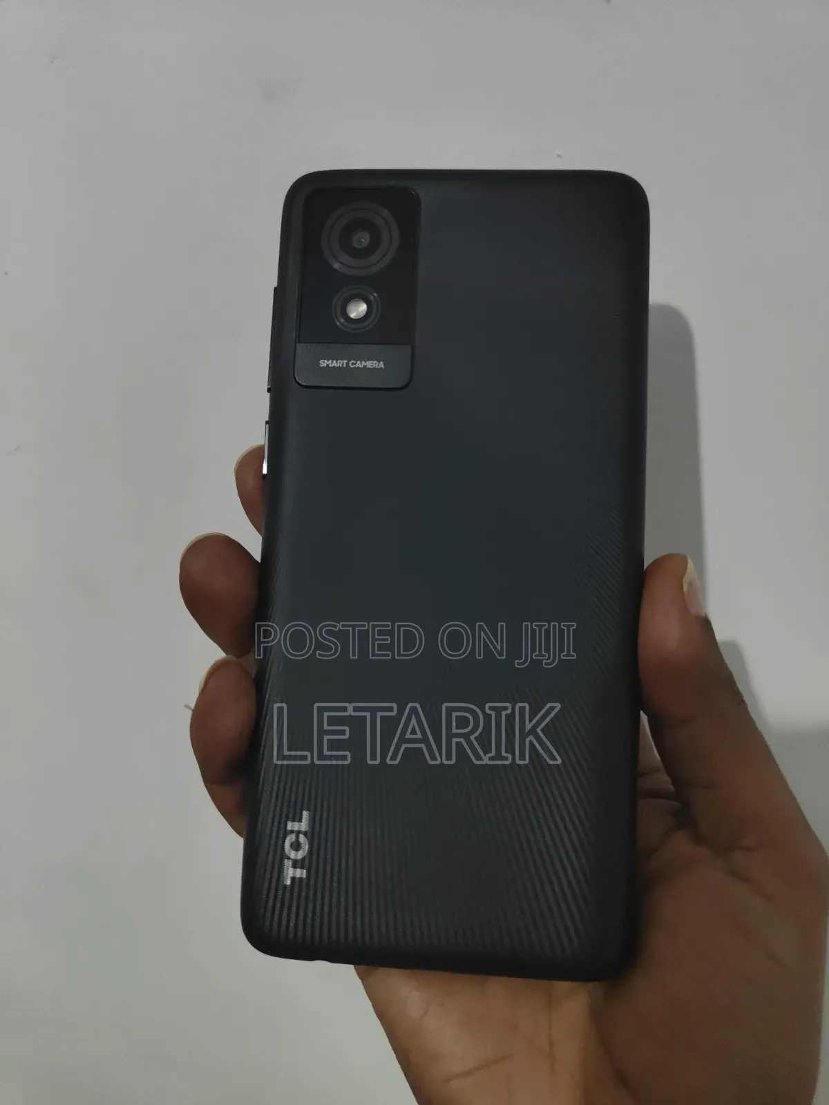 New TCL 501 32 GB Black