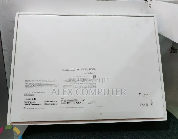 New Laptop Apple MacBook Air 2025 M4 16GB Apple M4 SSD 512GB