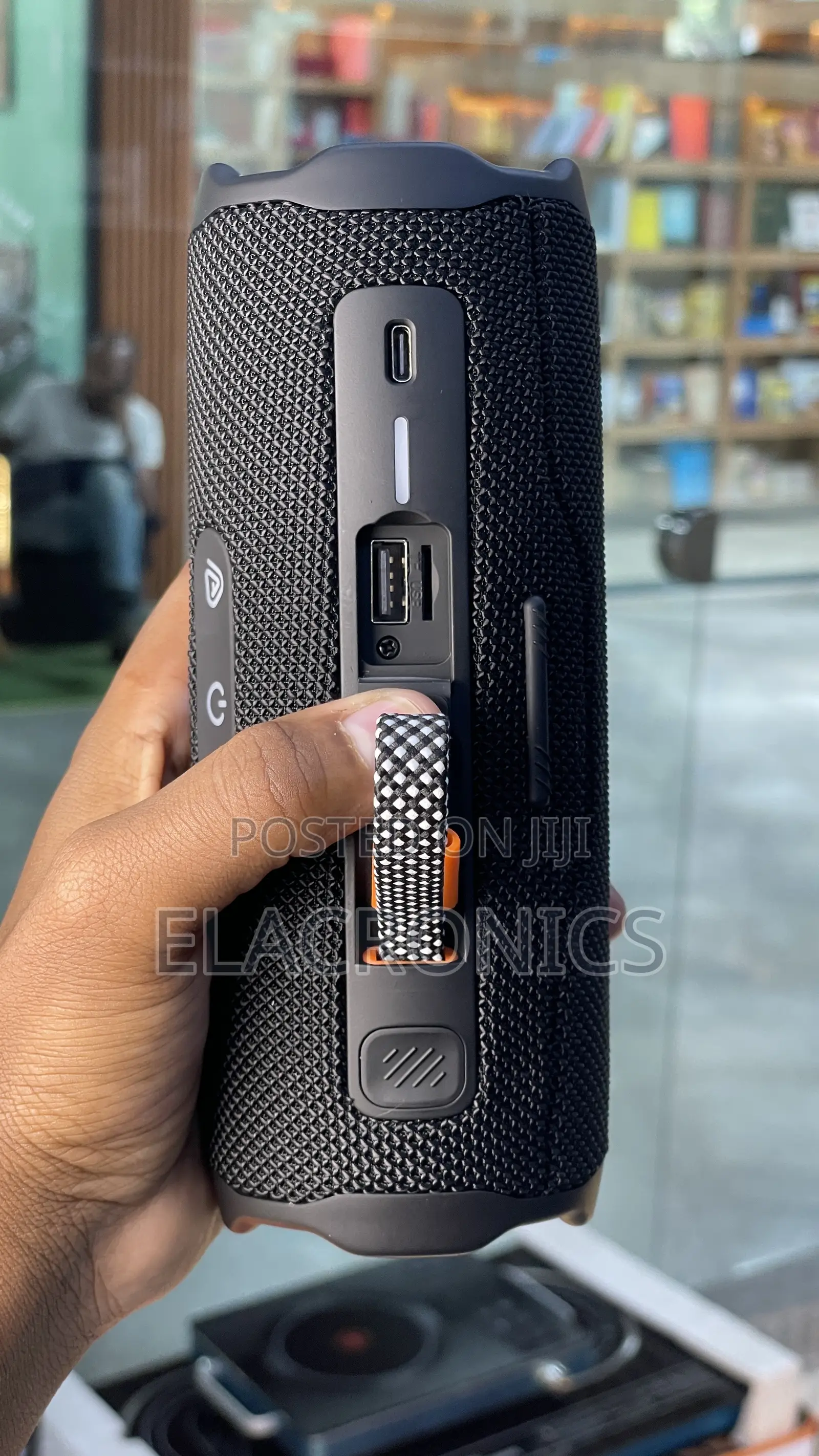 JBL Flip 7 Portable Bluetooth Speaker