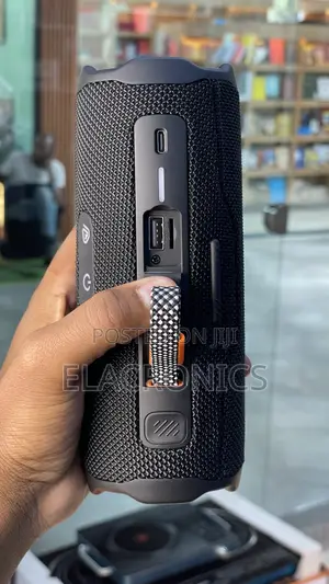 JBL Flip 7 Portable Bluetooth Speaker