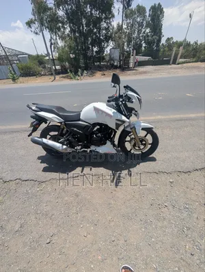 TVS Apache 180 RTR 2024 White