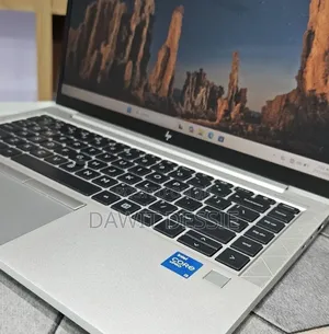 New Laptop HP EliteBook 840 G8 16GB Intel Core i5 SSD 512GB
