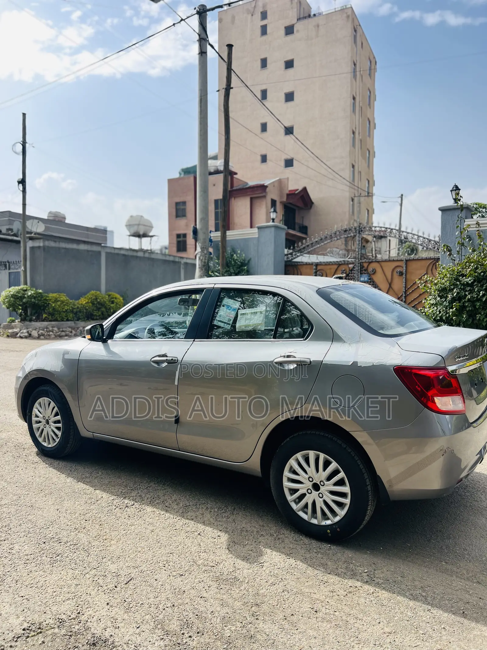 Suzuki Dzire 2023 Gray