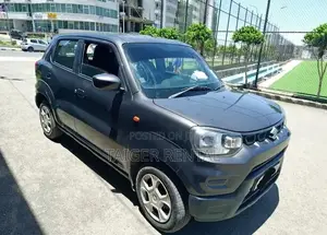 Suzuki Expresso Rent 1600