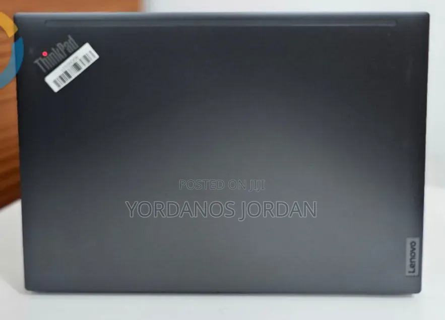 New Laptop Lenovo ThinkPad T14 16GB Intel Core i7 SSD 512GB