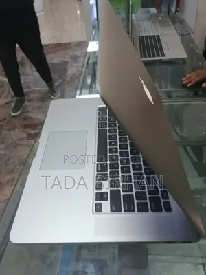 Laptop Apple MacBook Pro 2015 16GB Intel Core i7 SSD 512GB