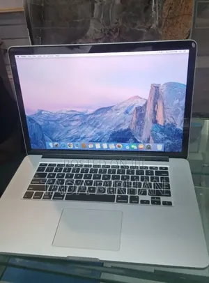 Laptop Apple MacBook Pro 2015 16GB Intel Core i7 SSD 512GB