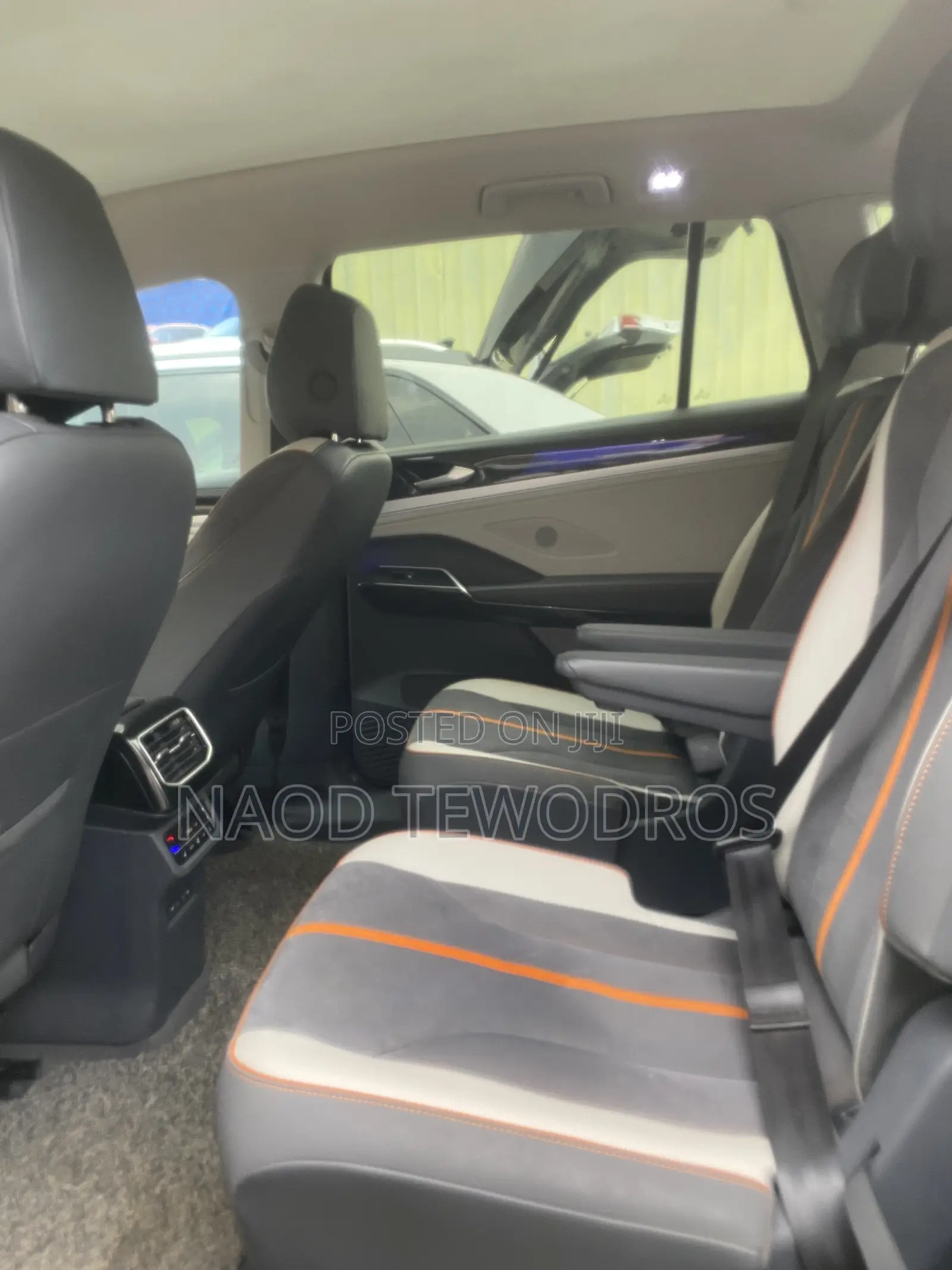 Volkswagen ID.6 2024 Blue