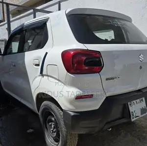 Suzuki S-Presso 2021 White