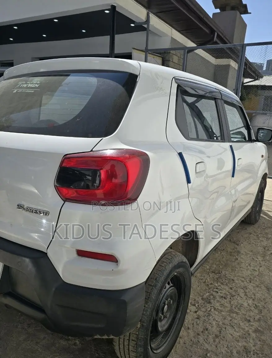 Suzuki S-Presso 2021 White