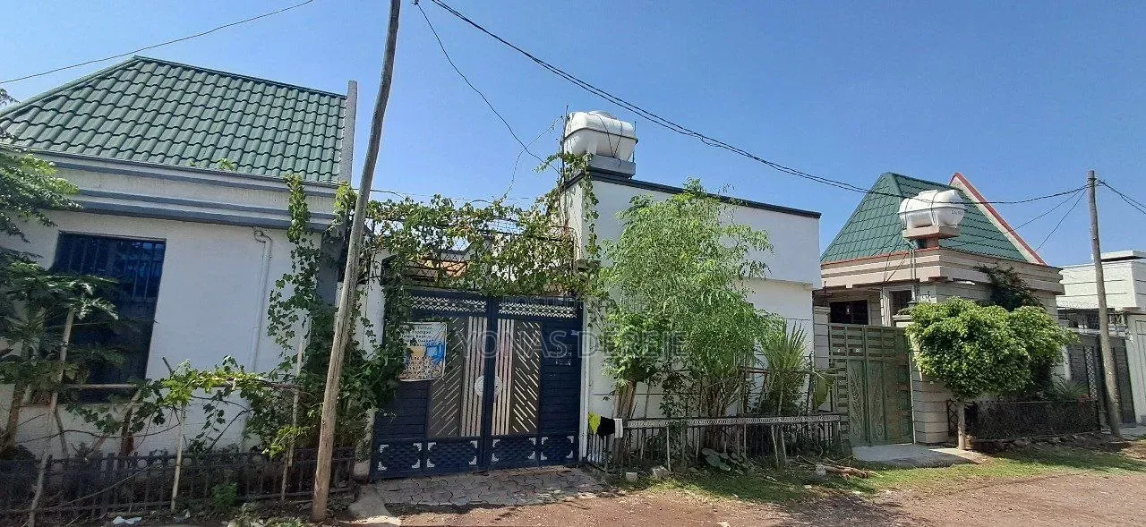 Furnished 5bdrm House in Dukem, East Shewa for sale