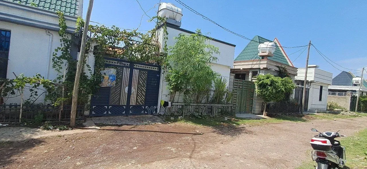 Furnished 5bdrm House in Dukem, East Shewa for sale