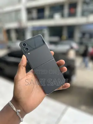Samsung Galaxy Z Flip4 256 GB Black
