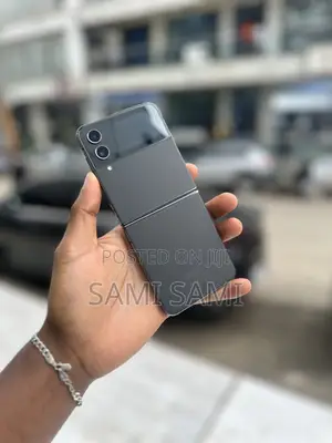 Samsung Galaxy Z Flip4 256 GB Black