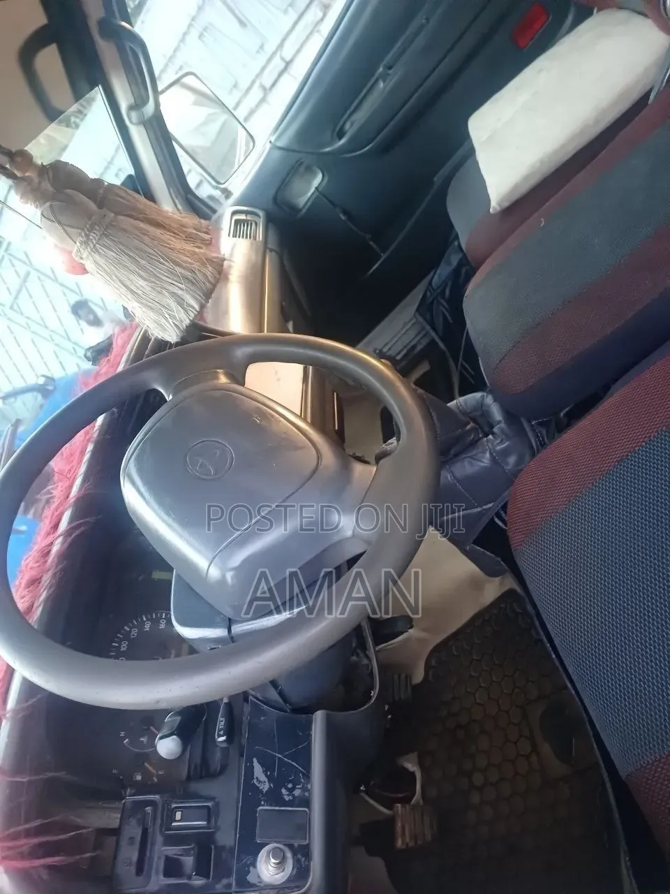 Toyota HiAce 2003 White