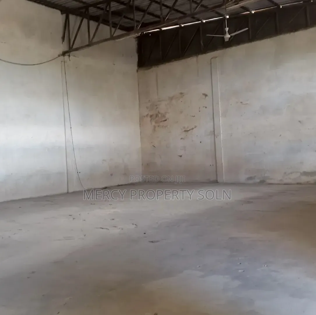 Warehouse for Rent Yerer Goro Area on Asphalt Road