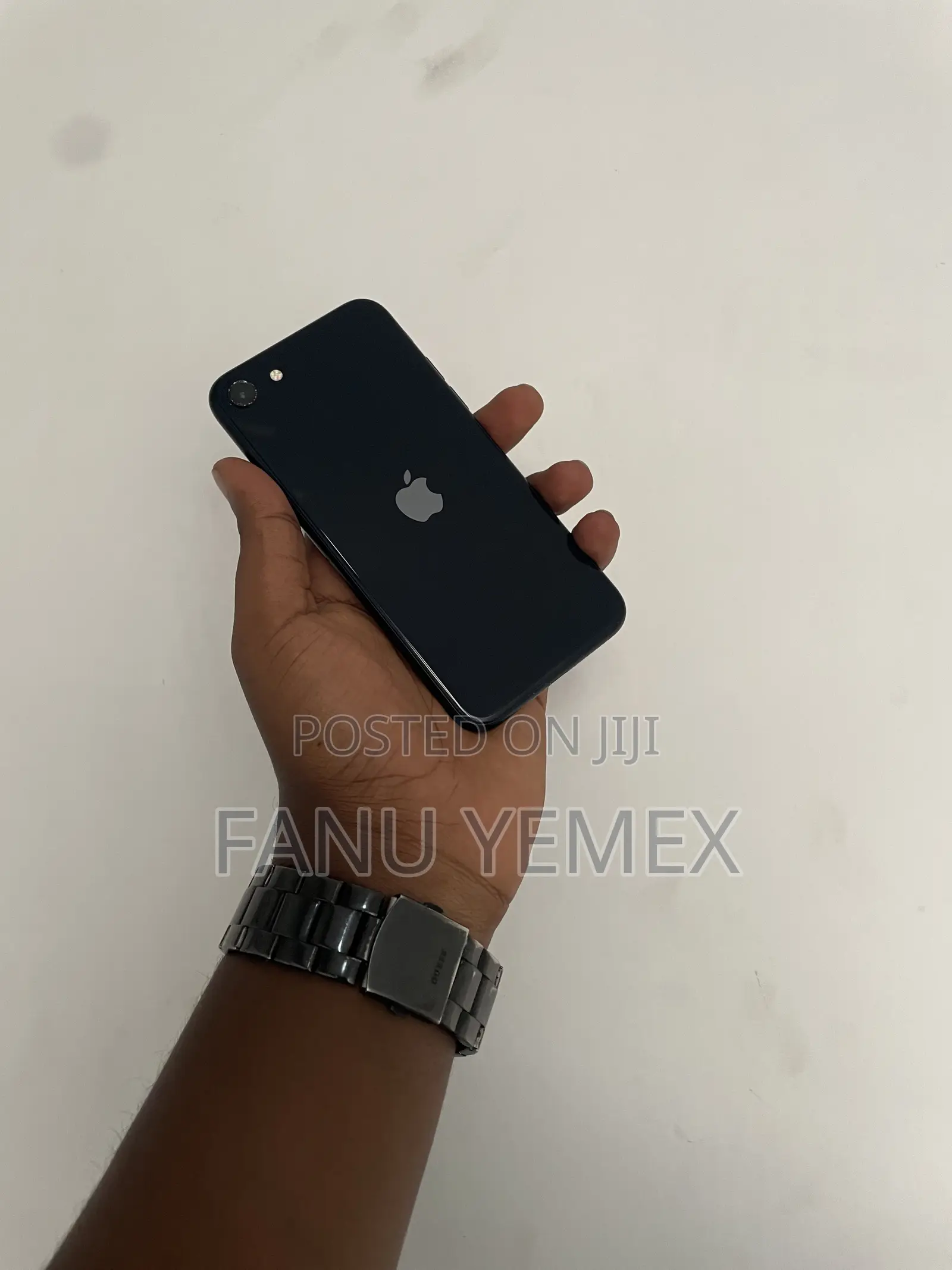 Apple iPhone SE (2022) 64 GB Blue