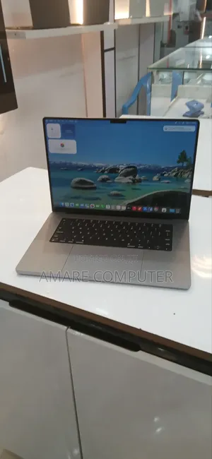 New Laptop Apple MacBook Pro 2021 M1 32GB Apple M1 Pro SSD 512GB