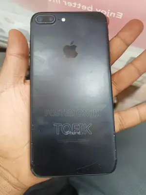 Apple iPhone 7 Plus 32 GB Black