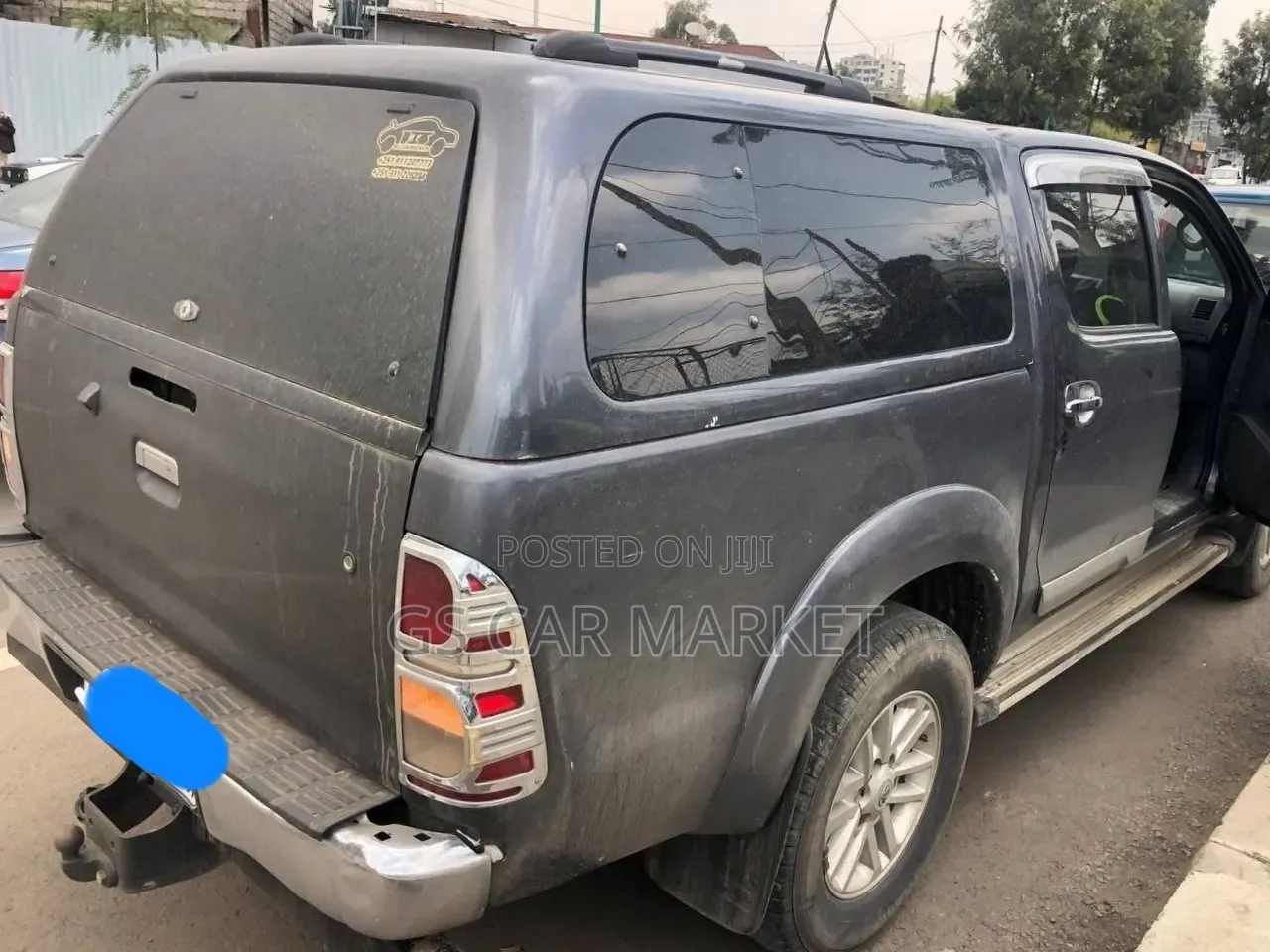 Toyota Hilux 2012 Gray