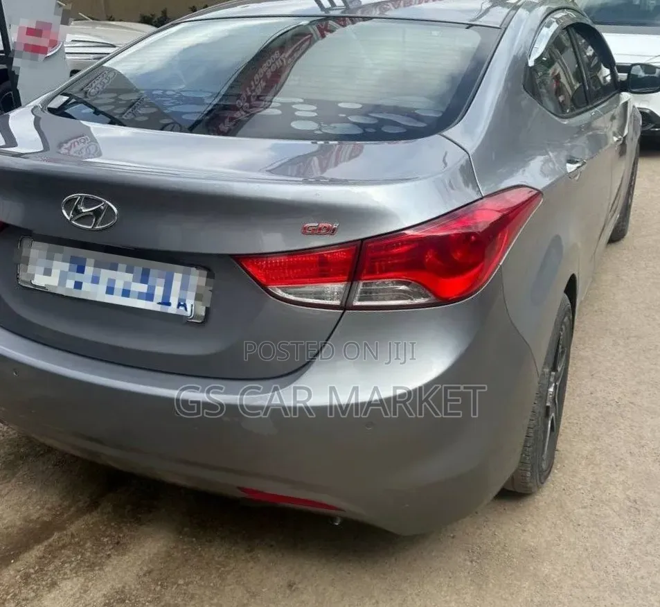 Hyundai Avante 2013 Silver