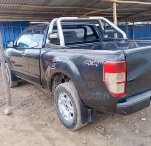 Ford Ranger Wildtrak 2012 Black